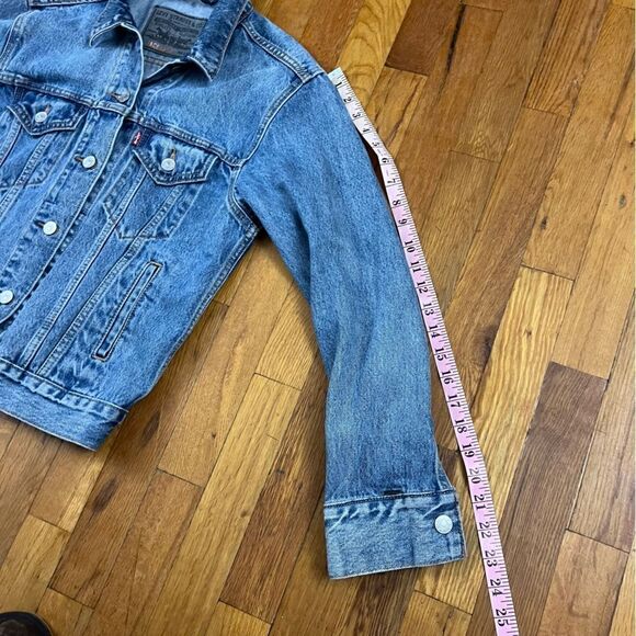 Levis Jauquard Denim Trucker Smart Jacket by Google - Picture 5 of 13